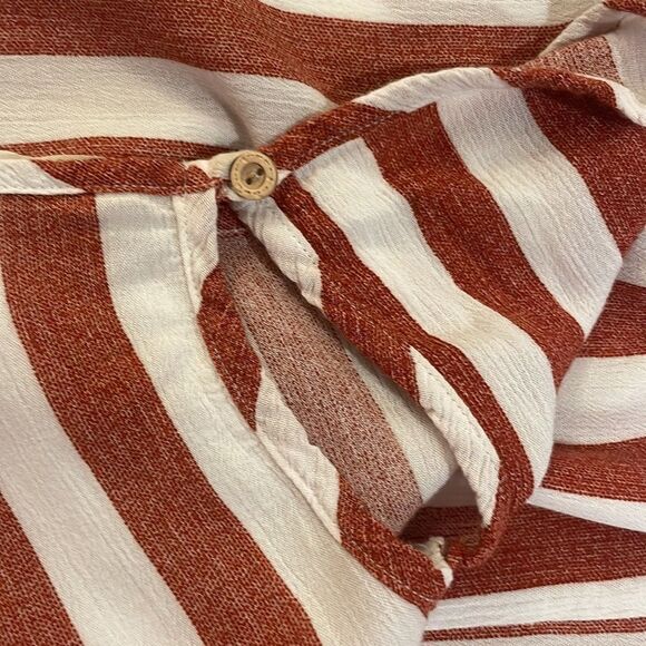 Soft Surroundings sleeveless flowy striped blouse SZ medium - Picture 5 of 9